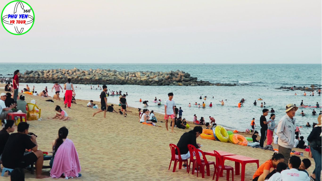 Biển Đông Tác