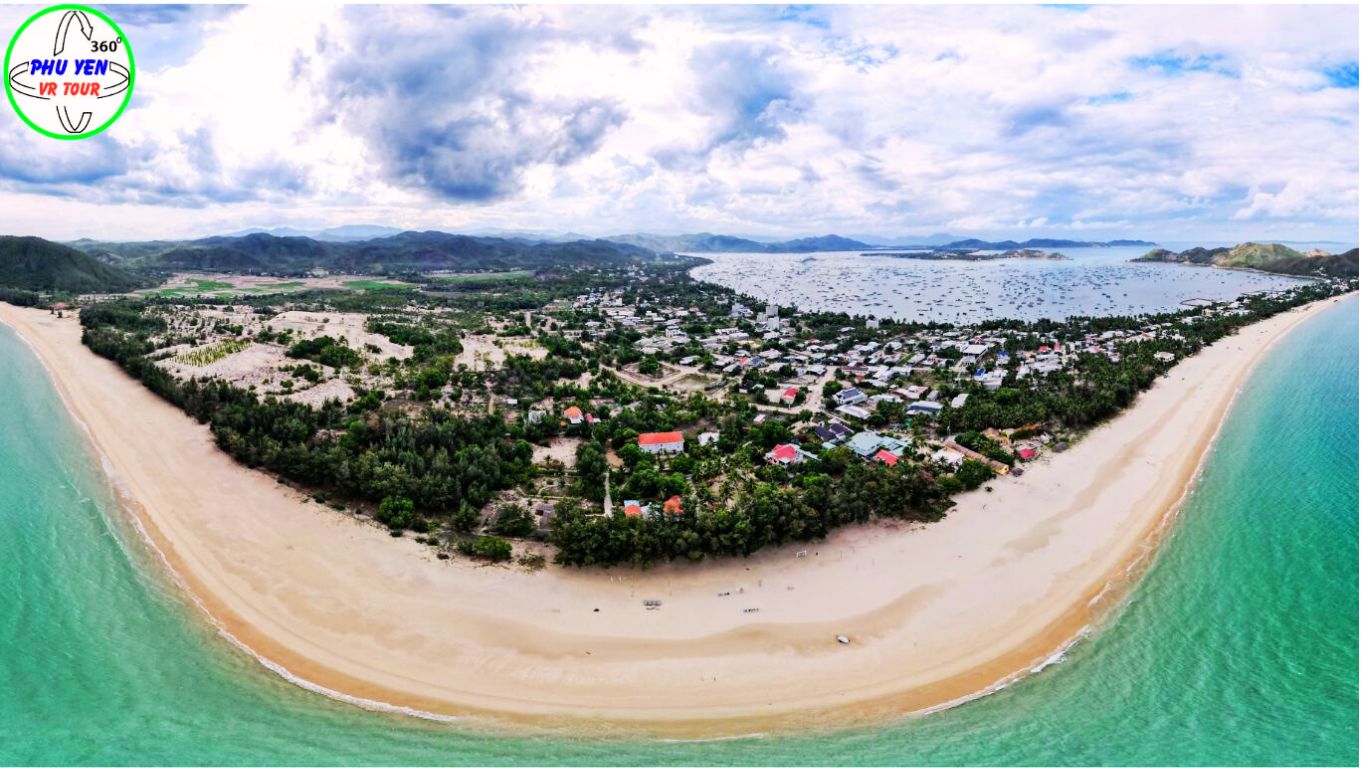 Biển Vịnh Hoà