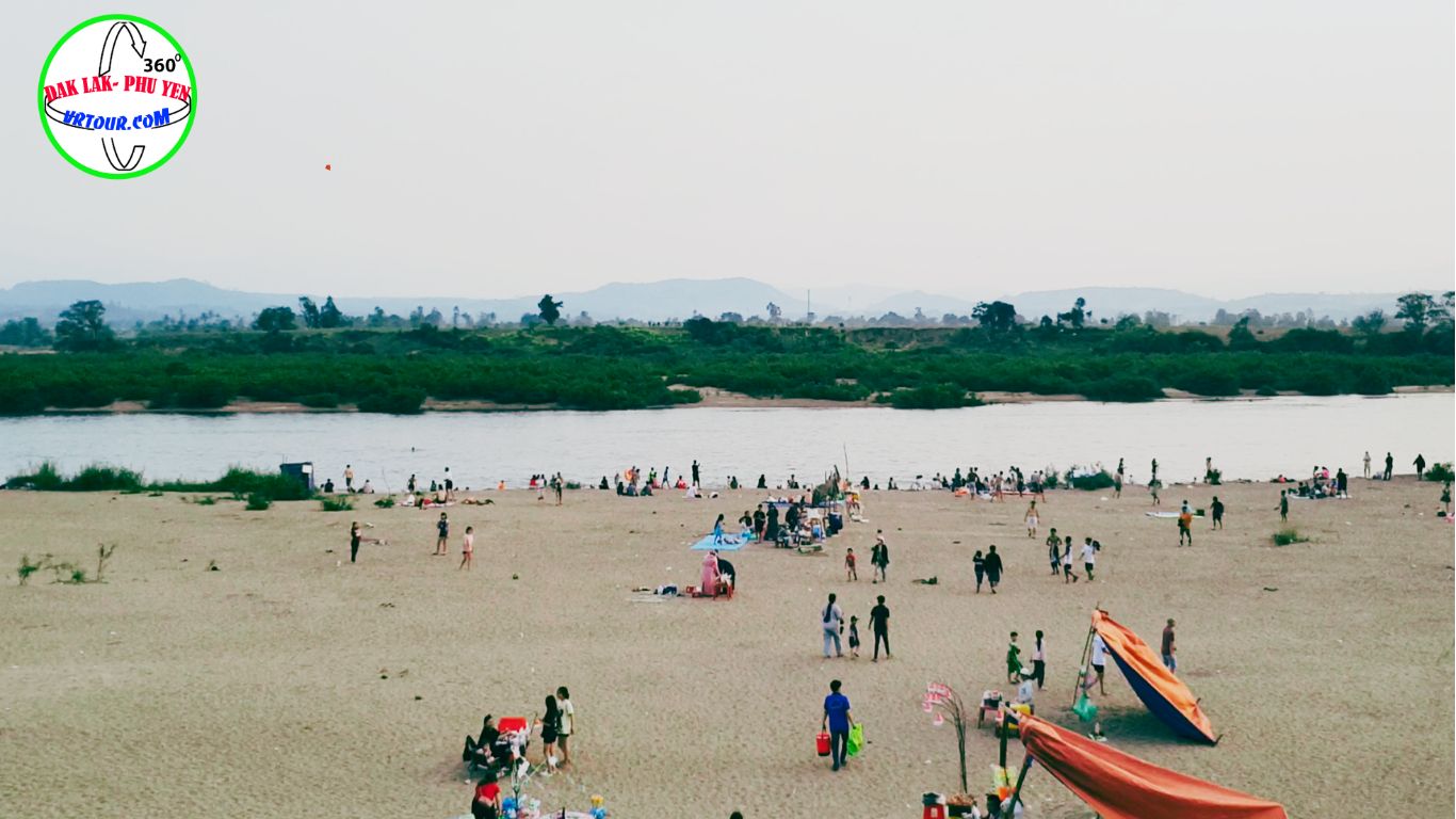 Bờ kè Củng Sơn