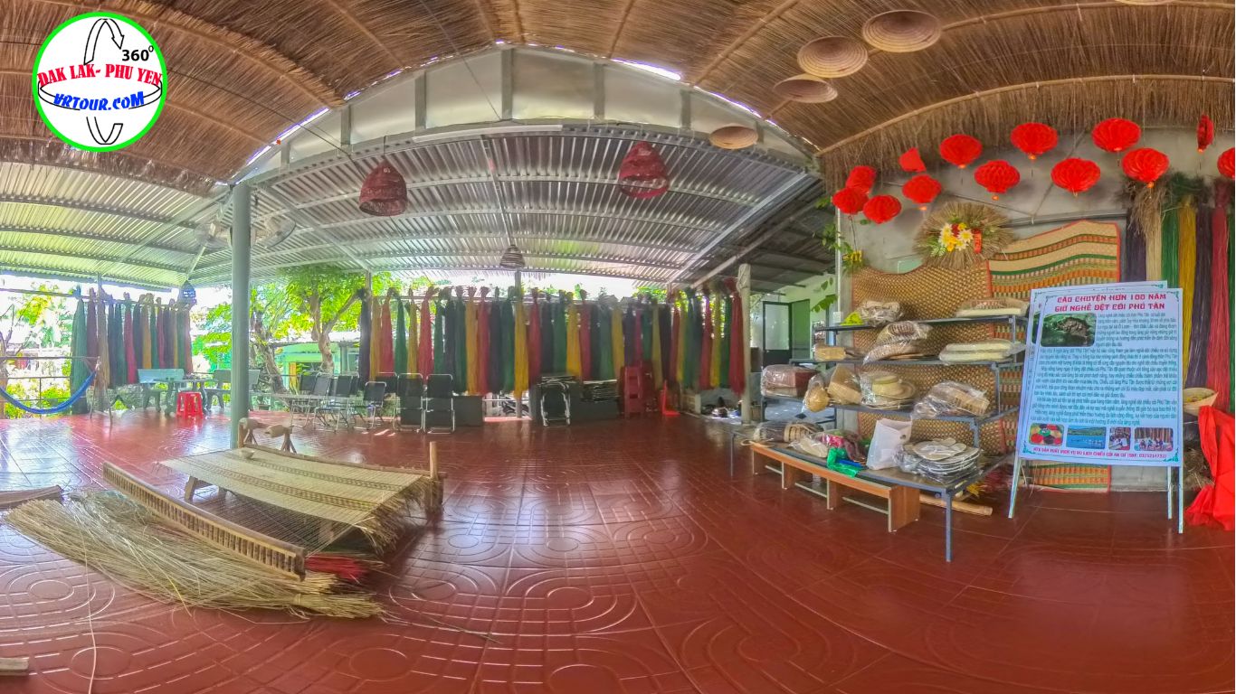 Làng chiếu Phú Tân